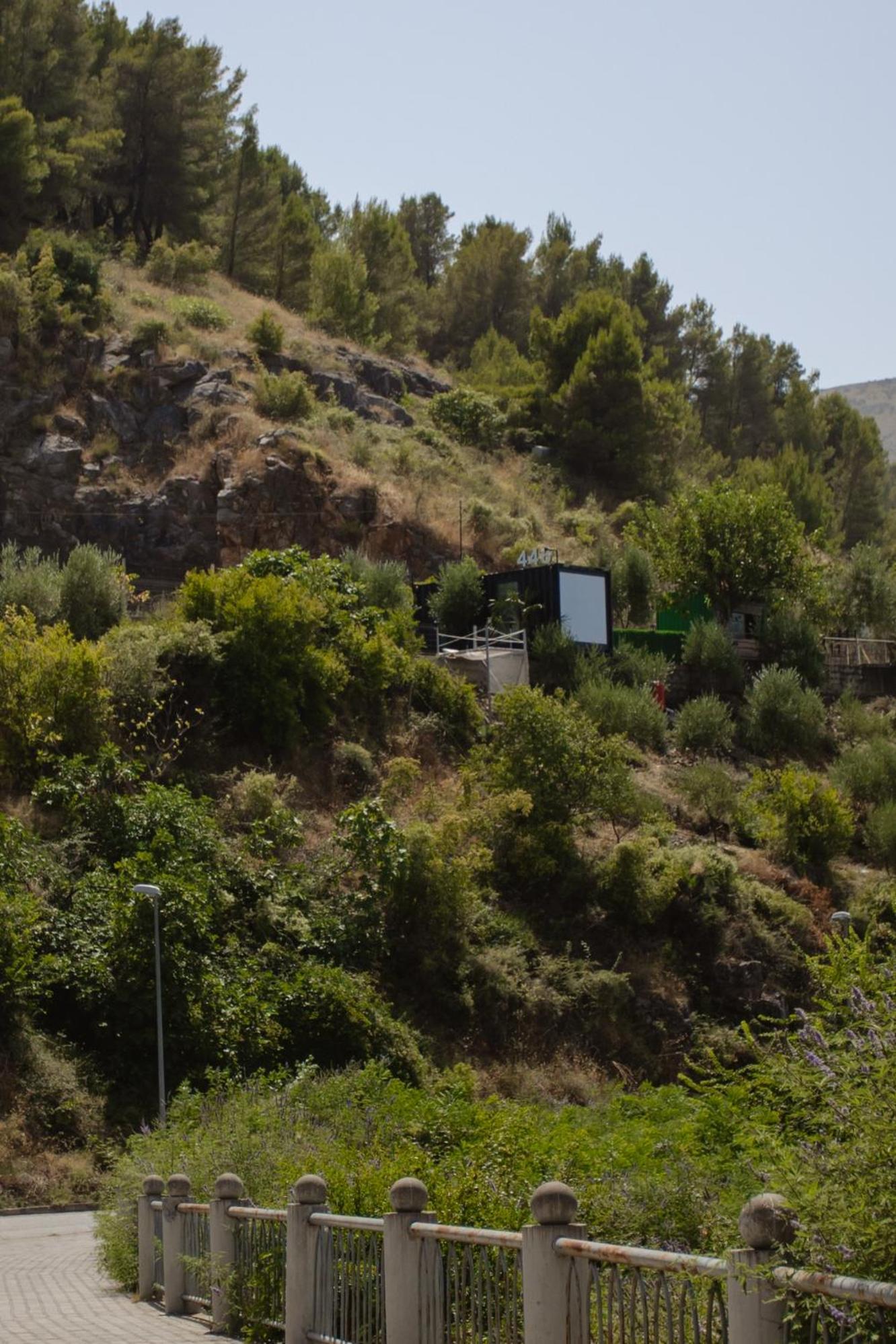 446 Tiny House Shiroke Villa Buitenkant foto